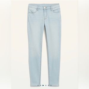 Old Navy mid rise wow super skinny jeans